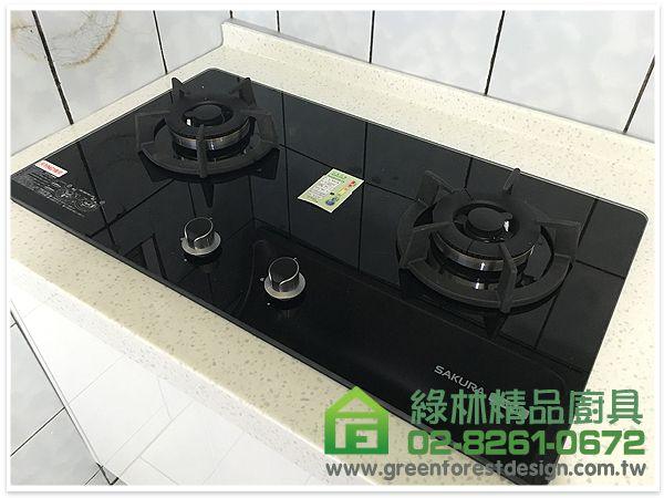 台北市士林區劍潭路張小姐 一字型236cm廚具+90cm餐櫃 3 16 6
