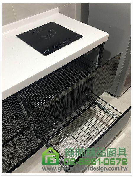 新北市汐止區樟樹二路許小姐 一字型186cm廚具 6 19 15