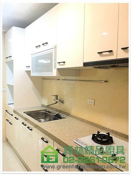 新北市板橋區漢生東路姜先生 一字型255cm廚具+ 60cm電器櫃 8 1 56