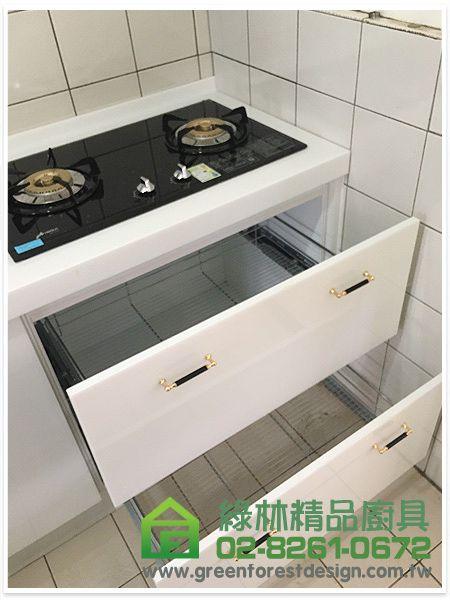 基隆市中和街周小姐 一字型227cm廚具 6 3 6