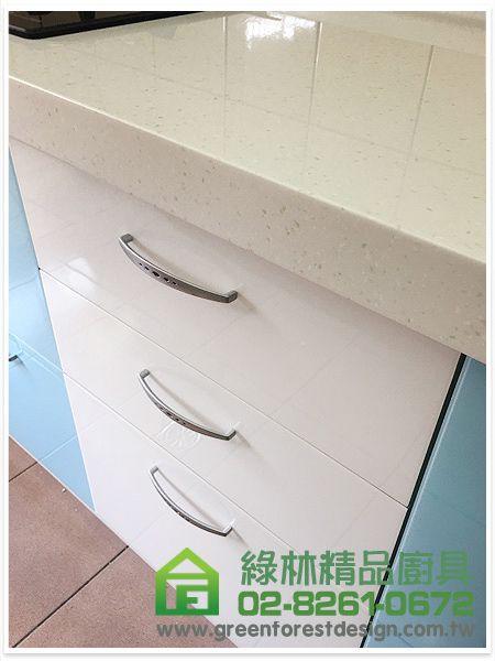 新北市樹林區保安二街賴小姐 一字型309cm廚具 8 6 8