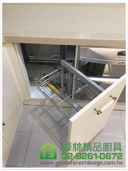 新北市新店區安民街曾小姐 L字型387cm+220cm廚具+50cm高身櫃+135cm畸零地收納掀櫃 12 83
