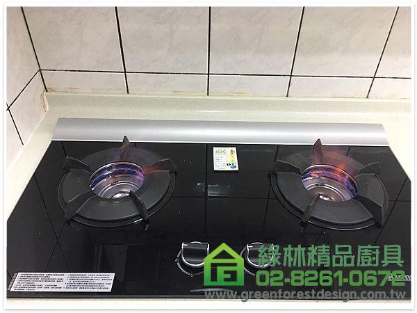 新北市土城區中央路三段李先生 一字型242cm廚具+64cm電器櫃 3 8 24