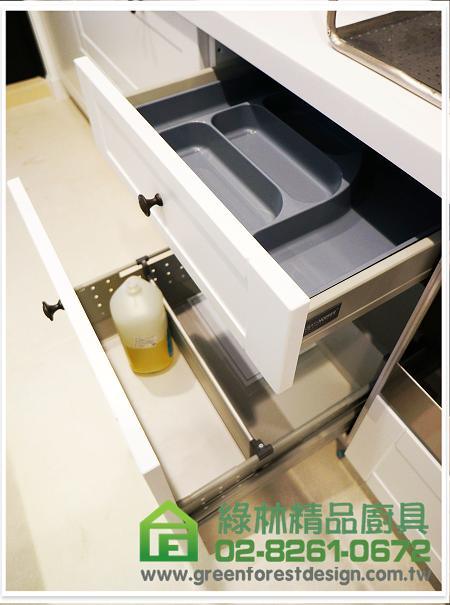 新北市信義區崇德街曾小姐 一字型210cm廚具+62cm電器櫃+83cm冰箱上櫃+倒L型294cm吧檯櫃 4 DSC03164