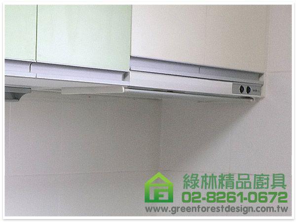 新北市板橋區莒光路李先生 一字型240cm廚具 3 oil